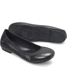 Julianne Flat
